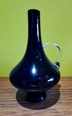 Très joli vase bleu cobalt - anse blanche H 30 cm, Enlèvement ou Envoi