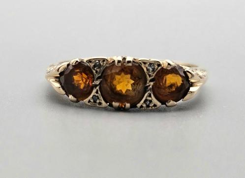 Gouden Vintage ring  edelsteen citrien en diamant. 2024/103, Handtassen en Accessoires, Ringen, Zo goed als nieuw, Dame, 18 tot 19
