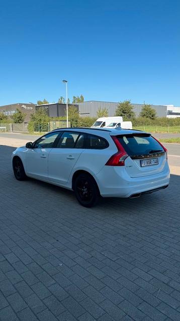 VOLVO V 60 AUTOMATIC beschikbaar voor biedingen