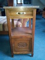 Table de nuit ancienne, Maison & Meubles, Chambre à coucher | Tables de chevet, 70 cm ou plus, Moins de 45 cm, Enlèvement, Utilisé