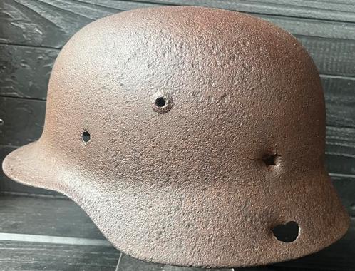 Duitse helm  M40, Verzamelen, Militaria | Tweede Wereldoorlog, Verzenden