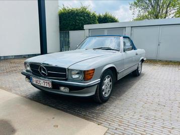 SL 300 - 1986 en parfait état mercedes, Autos, Cuir, Argent ou Gris, Achat, Carnet d'entretien