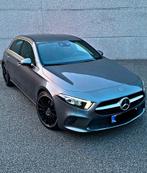 Mercedes-Benz A180 essence/automatique/garantie de 12 mois, Autos, Mercedes-Benz, Cuir, Gris, Automatique, Achat