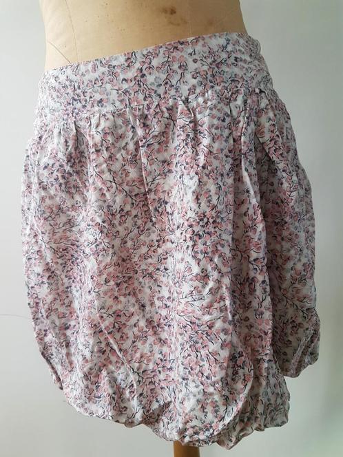 COMPTOIR DES COTONNIERS - Jolie jupe en soie à fleurs - T.40, Kleding | Dames, Rokken, Gedragen, Maat 38/40 (M), Grijs, Ophalen of Verzenden