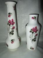 Boch vintage Keralux: 2 beaux vases Pompadour aux roses!, Antiquités & Art, Antiquités | Céramique & Poterie, Enlèvement