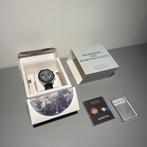 Swatch x Omega Mission to Earthphase, Bijoux, Sacs & Beauté, Montres | Hommes, Enlèvement ou Envoi, Synthétique, Omega, Synthétique
