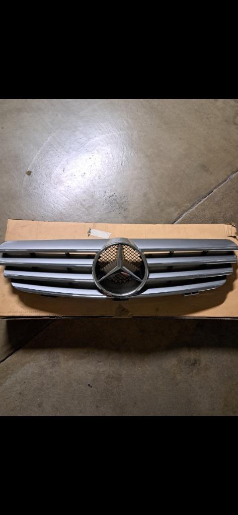Calandre mercedes classe CLK w209 NEUVE, Auto-onderdelen, Carrosserie, Mercedes-Benz, Nieuw, Ophalen of Verzenden