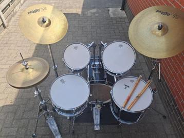 PEARL drumstel compleet beschikbaar voor biedingen