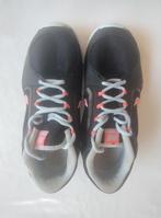 Nike sportschoenen dames, Vêtements | Femmes, Chaussures, Enlèvement, Porté, Noir, Nike
