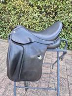 Bates dressuurzadel 17,5, Dieren en Toebehoren, Ophalen of Verzenden, Dressuur