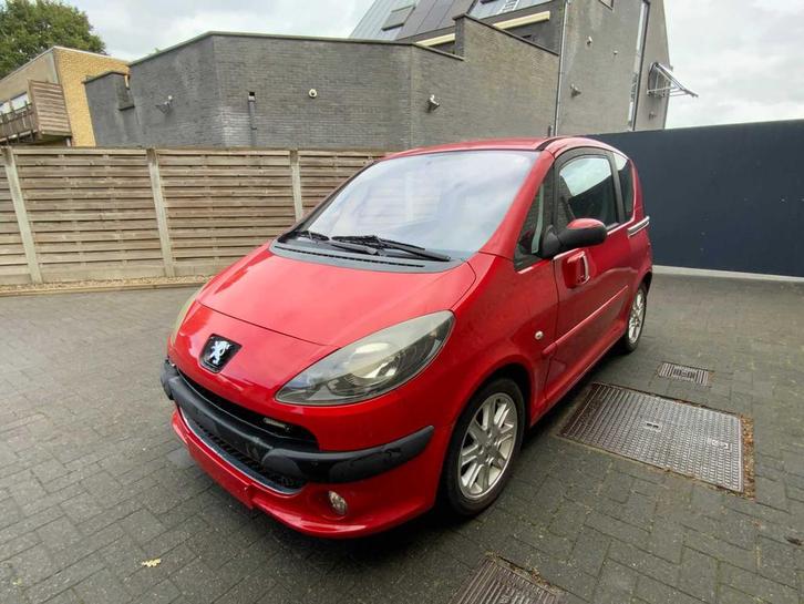 2005 Peugeot 1007 - Sedan, Auto's, Peugeot, Bedrijf, Overige brandstoffen, Berline, Automaat, Gebruikt