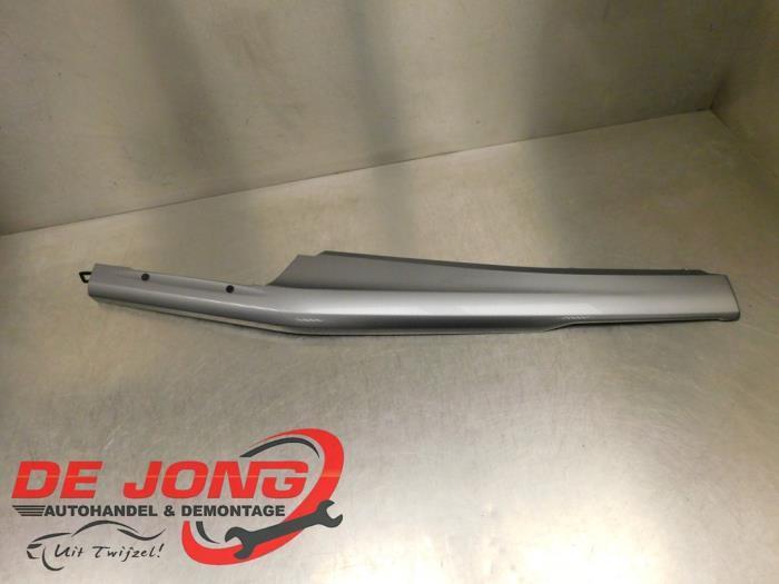 Dashboard sierlijst van een Volkswagen Golf, Auto-onderdelen, Dashboard en Schakelaars, Volkswagen, Gebruikt, 3 maanden garantie