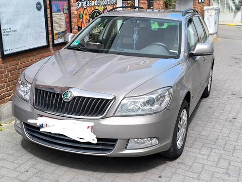 Skoda Octavia break, TSI 1200cc, proper staat., Auto's, Skoda, Particulier, Octavia, ABS, Airbags, Airconditioning, Bluetooth