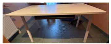 Witte bureau, Ophalen, Zo goed als nieuw, Bureau