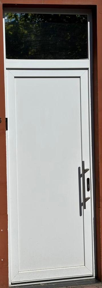 Porte Excellium 9000 (281x105cm)prix à debattre–dispo Juil beschikbaar voor biedingen