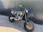 Husqvarna - FE501 (Supermoto), Sportuitlaat, Bedrijf, Minimaal motorrijbewijs A2, 1 cilinder