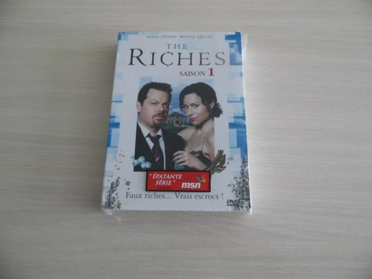 THE RICHES SEIZOEN 1 NIEUW IN BLISTER, Cd's en Dvd's, Dvd's | Tv en Series, Nieuw in verpakking, Thriller, Boxset, Alle leeftijden