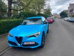 Alfa Romeo Stelvio, SUV ou Tout-terrain, Automatique, Bleu, Carnet d'entretien