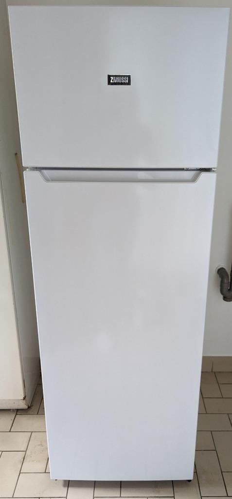 TOP koelkast met vriesvak, Elektronische apparatuur, Koelkasten en IJskasten, Zo goed als nieuw, Met vriesvak, 200 liter of meer