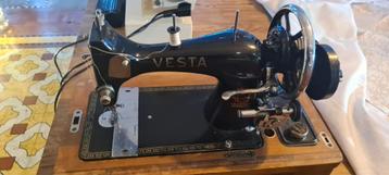 Vesta naaimachine  beschikbaar voor biedingen