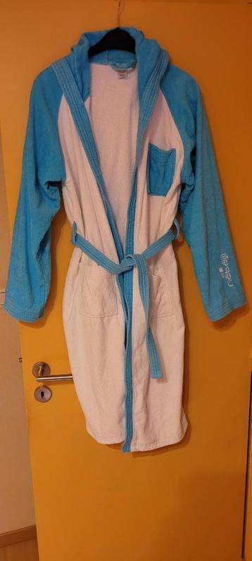 Badjas Decathlon 14j beschikbaar voor biedingen