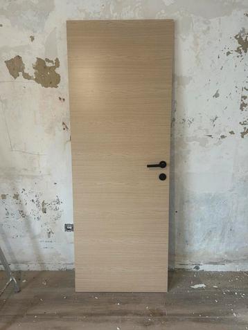 Portes en bois poignée noir (x3) beschikbaar voor biedingen