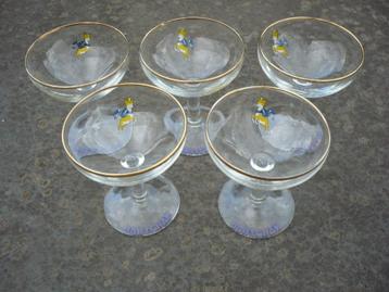 5 vintage glaasjes / coupjes babycham beschikbaar voor biedingen