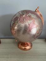 Globe terrestre très joli en couleurs doré rosé., Maison & Meubles, Accessoires pour la Maison | Globes