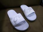 Nike 43 teenslippers, Ophalen of Verzenden, Nieuw