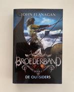 Broederband Boek 1 De outsiders, John Flanagan, Ophalen of Verzenden, Nieuw