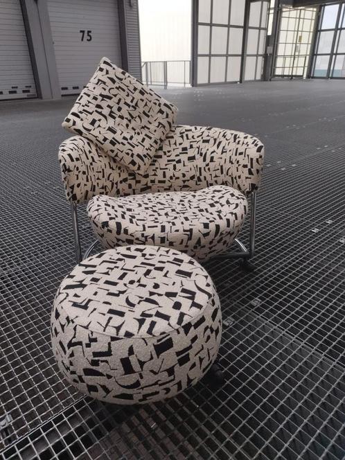 Cassina Girotonda lounge chair van Francesco Binfaré, Huis en Inrichting, Zetels | Voetbanken en poefs, Zo goed als nieuw, Ophalen of Verzenden
