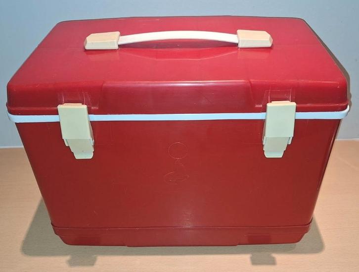 Vintage koelbox – rood met wit handvat – retro look, Caravans en Kamperen, Koelboxen, Gebruikt, Koelbox, Koelelement, Ophalen