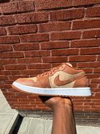 Nike Air Jordan 1 Low Legend Mid Brown/Legend Coffee, Bruin, Nike, Zo goed als nieuw, Sneakers