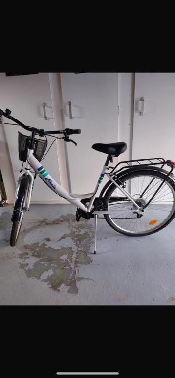 VÉLO VTC FEMME 26’´ beschikbaar voor biedingen