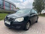 Volkswagen polo 1.2 essence 2007 160.000km, Auto's, Stof, Zwart, 4 cilinders, Zwart