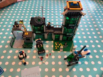 Lego 6332 - Politiekantoor ‘Command Post Central’ beschikbaar voor biedingen