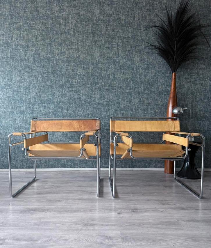 Set van 2 Vintage Wassily Stoelen – Knoll / Gavina-ca69/70s, Antiek en Kunst, Antiek | Meubels | Stoelen en Sofa's, Ophalen