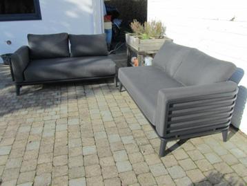 Tuinzetel Mosa - 2 x hoekstuk kunnen samen tot 1 grote zetel beschikbaar voor biedingen