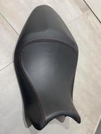 Selle ducati monster 821, Motoren, Ophalen