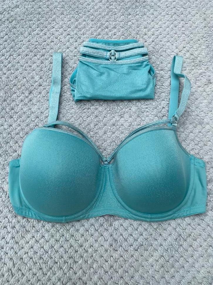 BH Marlies Dekkers 70E + culotte. Très bon état., Vêtements | Femmes, Sous-vêtements & Lingerie, Soutien-gorge, Autres couleurs
