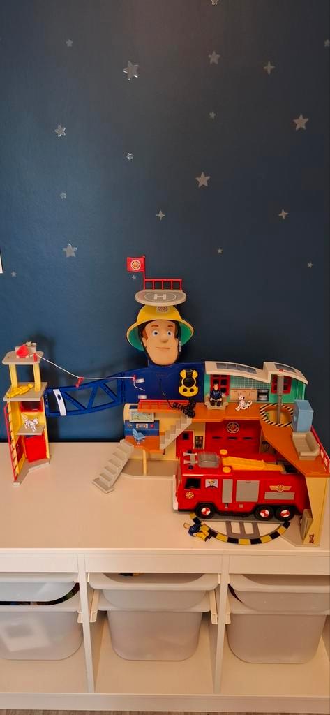 Brandweerman Sam brandweerkazerne en brandweerwagen, Kinderen en Baby's, Speelgoed | Actiefiguren, Ophalen