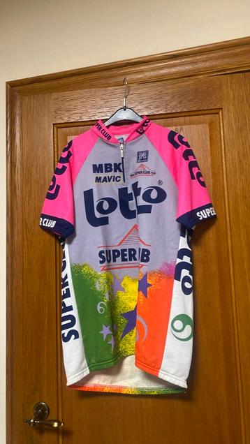 Oud LOTTO fietsshirt beschikbaar voor biedingen