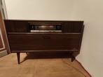 Grundig radio cabinet from the 70s working with turntable, Antiek en Kunst, Antiek | Tv's en Audio, Ophalen of Verzenden