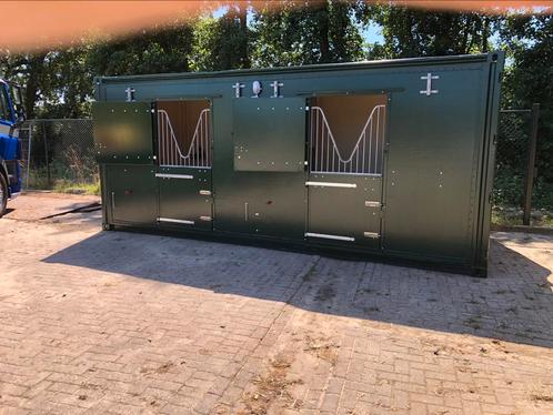 Stalcontainer 35 euro!, Animaux & Accessoires, Box & Pâturages, Mise à l'étable, 2 ou 3 chevaux ou poneys