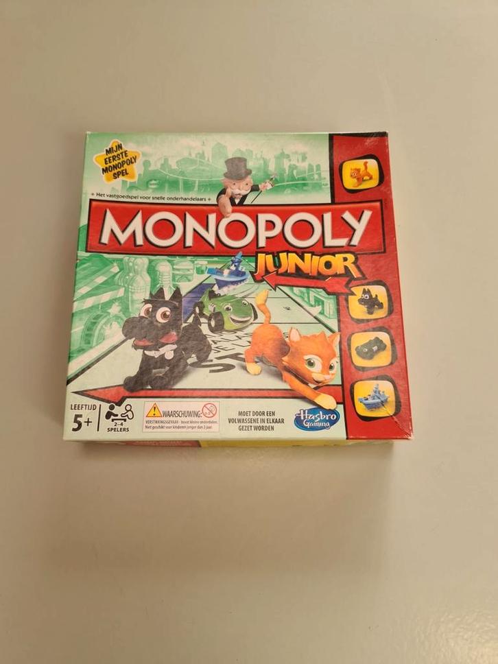 Monopoly junior voor ondernemende kindjes, Hobby en Vrije tijd, Gezelschapsspellen | Kaartspellen, Gebruikt, Drie of vier spelers