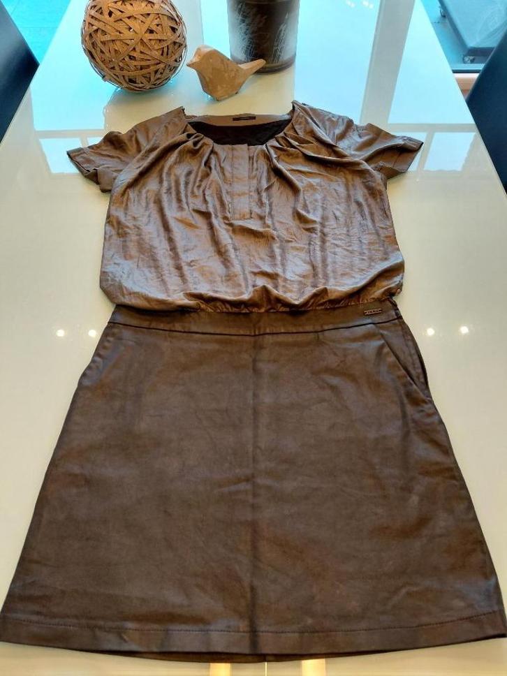 Robe IKKS taille 36, Vêtements | Femmes, Robes, Comme neuf, Taille 36 (S), Noir, Enlèvement ou Envoi