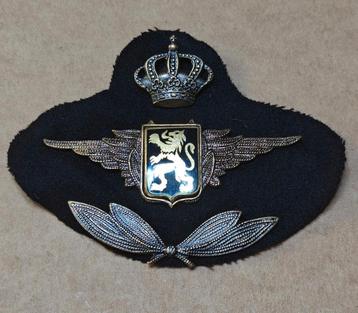 Kepie-badge van de Belgische luchtmacht Brons 
Korporaal  beschikbaar voor biedingen
