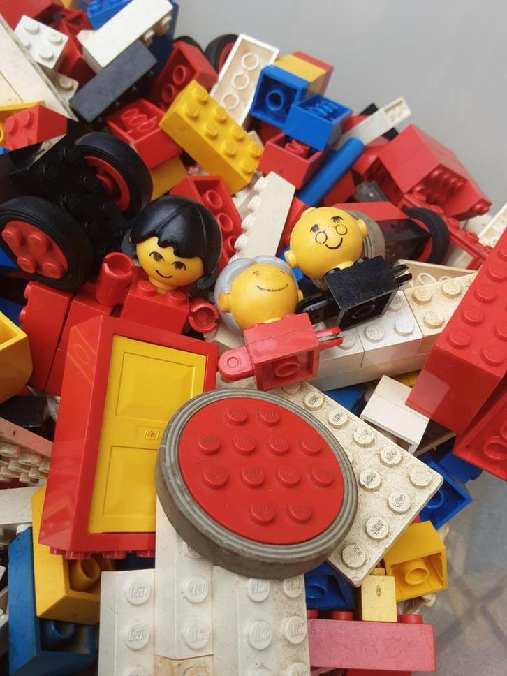 Bouwstenen lego en bouwplaten ! JAREN  70 VINTAGE, Kinderen en Baby's, Speelgoed | Duplo en Lego, Zo goed als nieuw, Ophalen