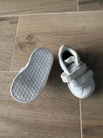 Babyschoenen Adidas - mt 18, Kinderen en Baby's, Ophalen, Zo goed als nieuw
