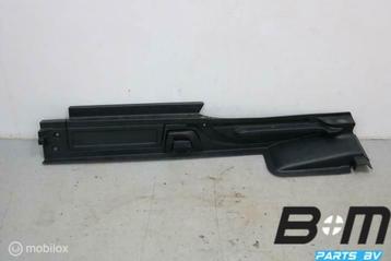 Steun bagageruimtevloer links VW Passat B8 variant 3G9858831 beschikbaar voor biedingen